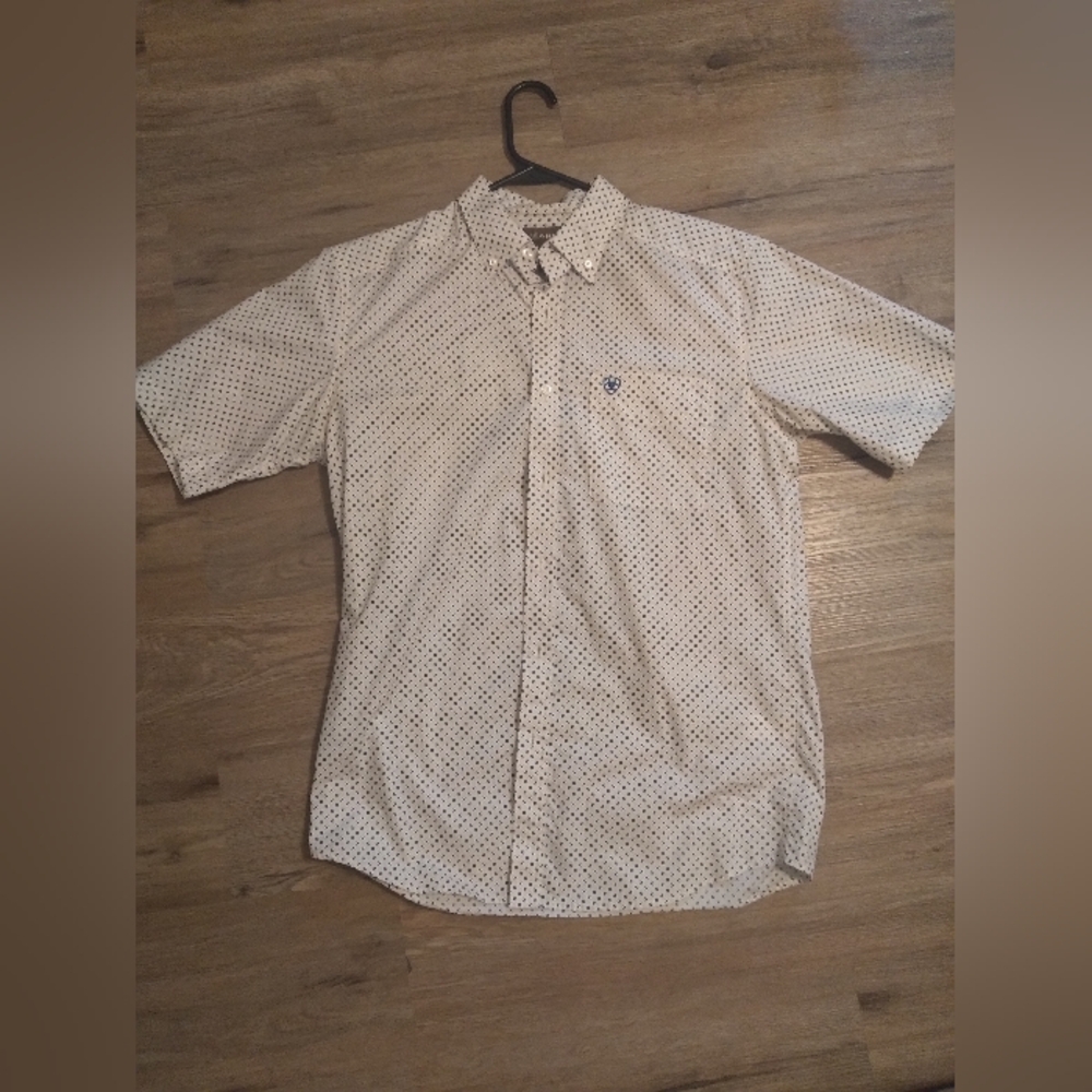 Ariat button down shirt short sleeve
